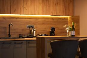 Nest Suites
