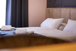 Nest Suites