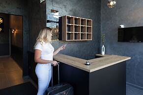Nest Suites