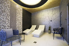 Nest Suites