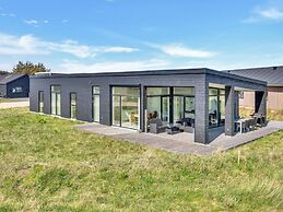 5 Star Holiday Home in Lokken