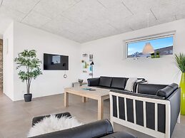 5 Star Holiday Home in Lokken