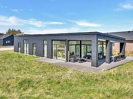 5 Star Holiday Home in Lokken