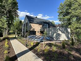 Villa in Cerny Dul With Pool & Sauna