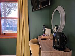 Mizpah Bed & Breakfast