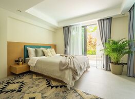 Villa Azure with Pool in Riverhouse
