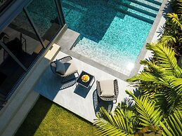 Villa Azure with Pool in Riverhouse