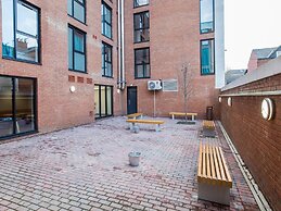 Student Only Botanic Studios