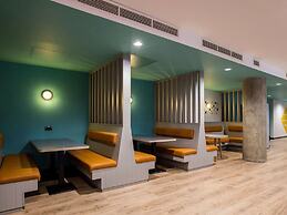 Student Only Botanic Studios