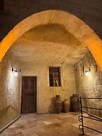 Colina Stone House