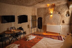 Colina Stone House