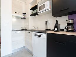 Cozy Villa Near Serignan Beach