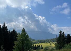 Mountain Escape for 4 Guests
