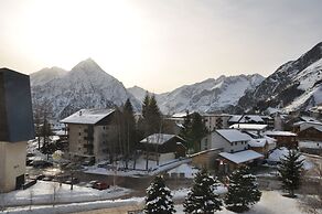 Cozy Ski Base Apartment