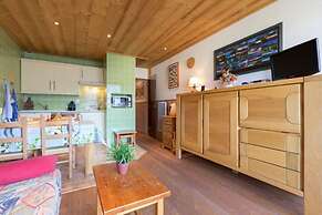 Cozy Ski Base Apartment