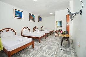 GARDNER HOSTAL