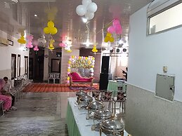 Hotel Raj Mahal