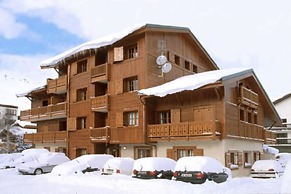 Spacious Alpine Apartment