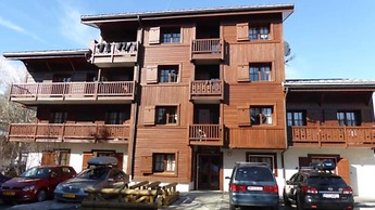 Spacious Alpine Apartment