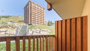 Apartment in Orcieres With Ski Slope Views