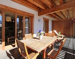 Apartment With Terrace & Parking