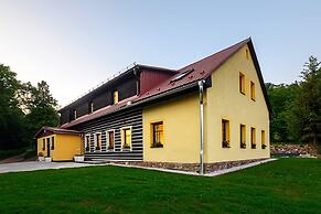 Villa Near Prkenny Dul With Sauna