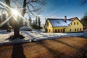 Villa Near Prkenny Dul With Sauna