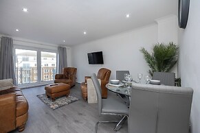 Central Brighton Marina - Apartment - Sleeps 4