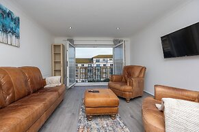 Central Brighton Marina - Apartment - Sleeps 4