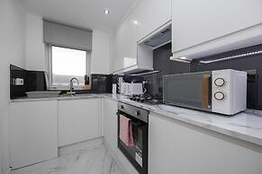 Central Brighton Marina - Apartment - Sleeps 4