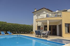 Villa Tsikkos Pende in Argaka