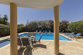 Villa Tsikkos Pende in Argaka