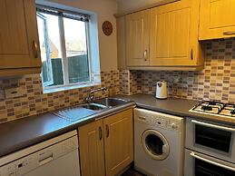 Coventry - 3 Beds - Pet Friendly - Free Parking