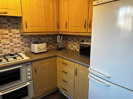 Coventry - 3 Beds - Pet Friendly - Free Parking