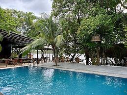 River Nest Hostel