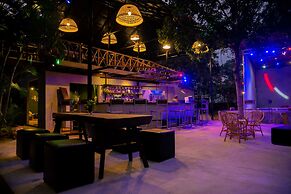 River Nest Hostel