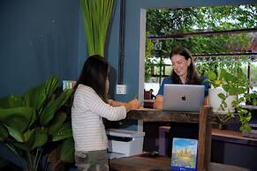 River Nest Hostel