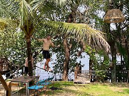 River Nest Hostel