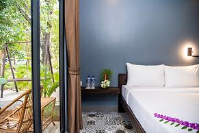 River Nest Hostel