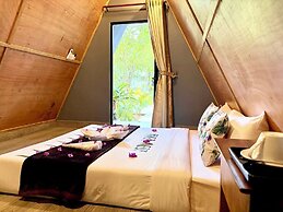River Nest Hostel