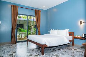 River Nest Hostel