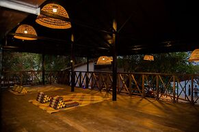 River Nest Hostel
