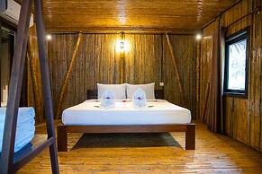 River Nest Hostel
