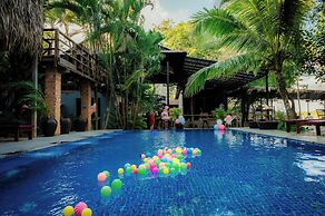 River Nest Hostel