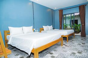 River Nest Hostel
