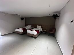 Hotel in Hypolux