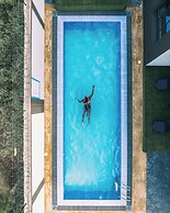 Skyhut Boutique House