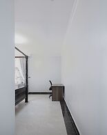 Skyhut Boutique House