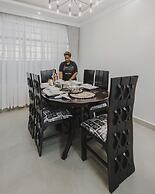 Skyhut Boutique House