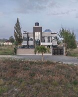 Skyhut Boutique House